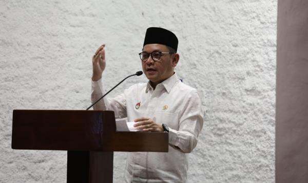 Ceramah di Masjid Salman ITB, Gubernur Lemhannas RI: Syukur Perkokoh Ketahanan Nasional