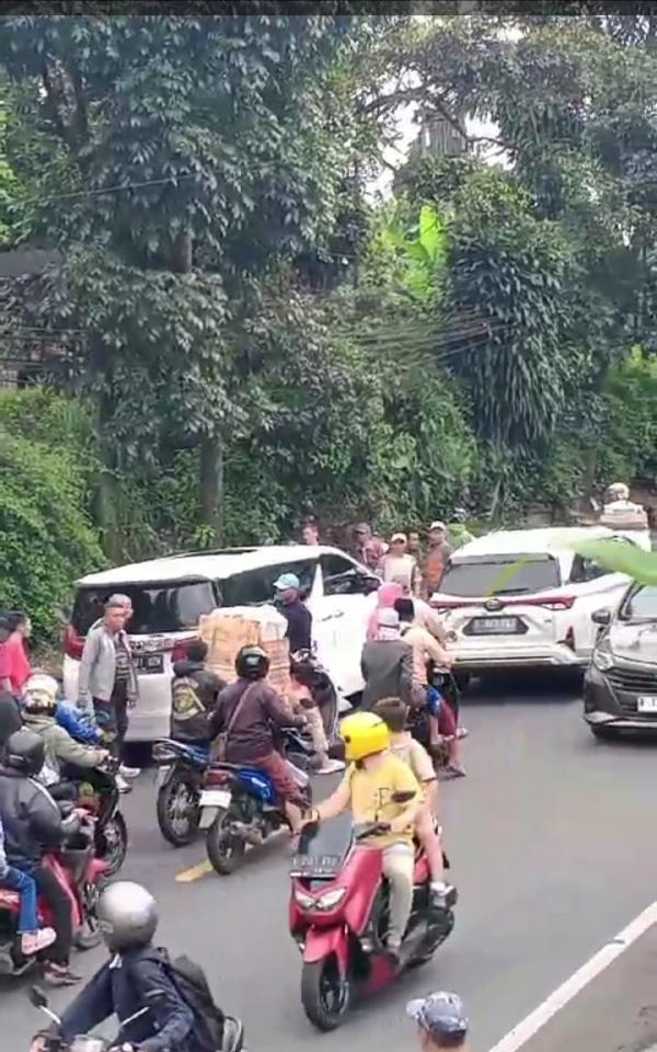 Viral Video: Luxury Cars vs. Motorcycle in Bogor – Police Station Clarification