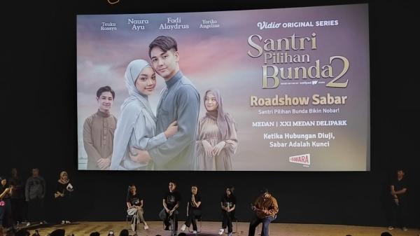 Pemeran Santri Pilihan Bunda Season 2 Sapa Penggemar di Medan