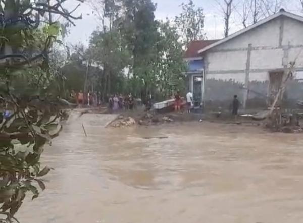 Tanggul Sementara Sungai Tuntang Jebol, Desa Baturagung Gubug Kembali Terdampak Banjir