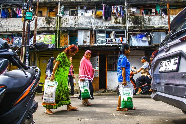 Potret Pasar Murah Ramadhán di Rumah Susun Palembang