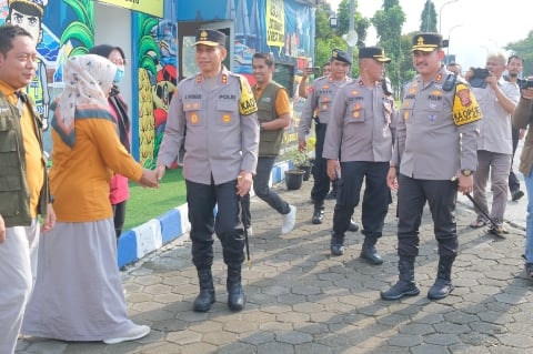 Kapolda Jabar Tinjau Pos Terpadu di Tol Cipali, Pastikan Kesiapan Pengamanan Arus Mudik