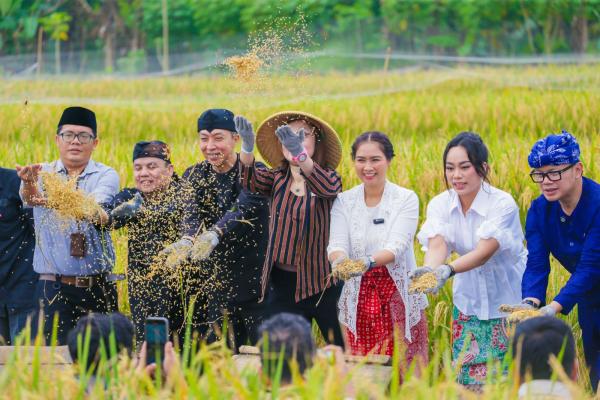 Panen Raya Padi Organik, Wali Kota Bogor Gaungkan Ekowisata dan Ketahanan Pangan