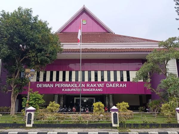 Disorot, Anggaran Perjalanan Dinas DPRD Kabupaten Tangerang Capai Puluhan Miliar Disorot, Anggaran Perjalanan Dinas DPRD Kabupaten Tangerang Capai Puluhan Miliar