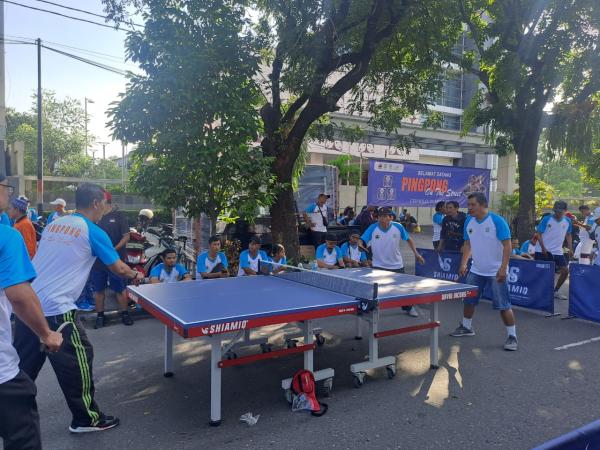 Pingpong On The Street Warnai CFD Solo, 300 Peserta Ikut Meriahkan Ajang Unik Ini