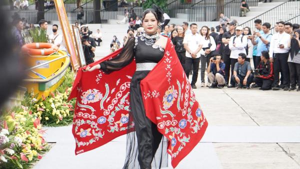 IPPAFest 2025 Hadirkan Karya Spektakuler Warga Binaan, Lukisan Napi Laku Rp40 Juta IPPAFest 2025 Hadirkan Karya Spektakuler Warga Binaan, Lukisan Napi Laku Rp40 Juta