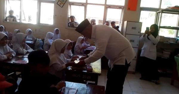 Pasca Kebakaran, Bupati Bogor Janji Segera Bangun Kembali SDN Kalong Sawah 01 Jasinga