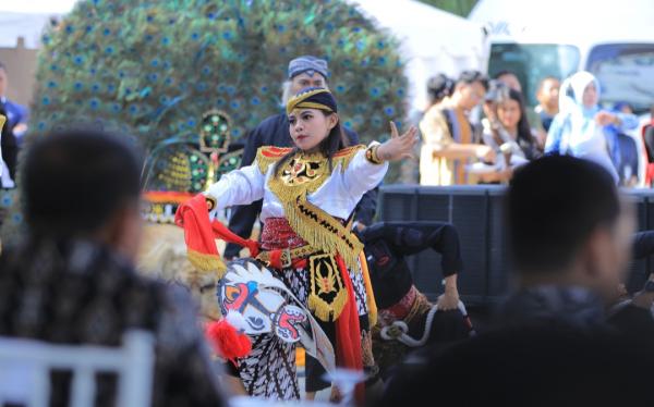 Spektakuler! Reog Rutan Ponorogo Memukau Ribuan Penonton di Penutupan IPPA Fest 2025 Jakarta