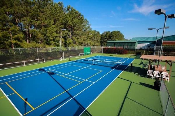 4 Lapangan Tenis Ternyaman di Bandung: Fasilitas Lengkap, Lokasi Strategis!
