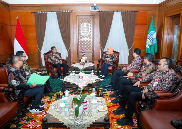 Bertemu Khofifah di Surabaya, PT SGN Tegaskan Dukungan Swasembada Gula 2027