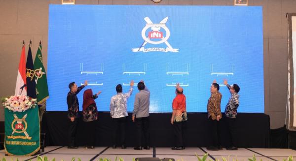 Pembekalan Calon Notaris Baru di Jawa Timur, Tekankan Integritas dan Prinsip Kehati-hatian
