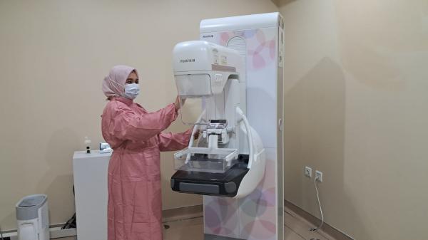 HUT ke-6, MedicElle Clinic Ajak Wanita Surabaya Lawan Kanker Payudara
