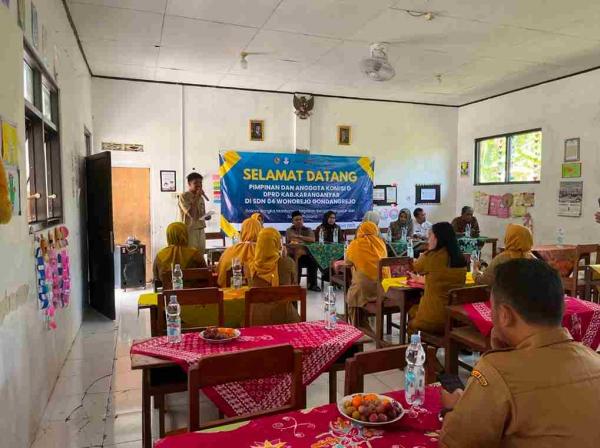 Miris! SDN 4 Wonorejo Karanganyar Krisis Sarpras, Guru Keracunan MBG, Murid Balita Masuk Kelas 1