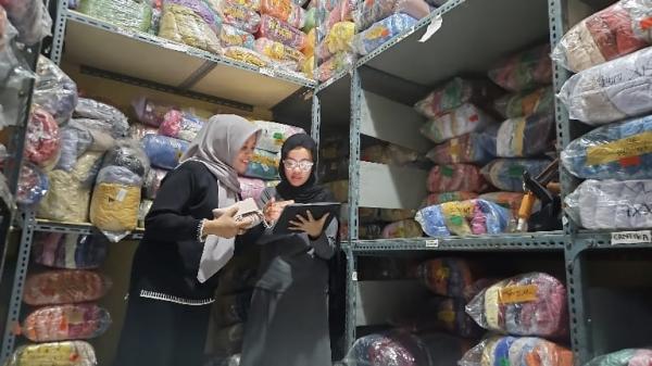 Pantang Menyerah, Ibu Rumah Tangga di Surabaya Ini Sukses Berjualan Online