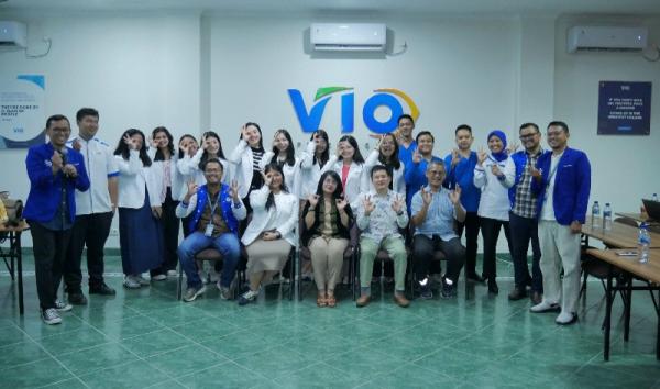 Mahasiswa Filipina Kunjungi VIO Optical Clinic, Pelajari Terapi Mata Modern Karya Anak Bangsa