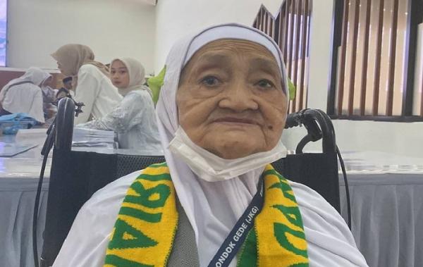 Perjuangan Siti Aisyah Bisa Berangkat Haji 2025, Sempat Putus Asa Menunggu Antrean 18 Tahun