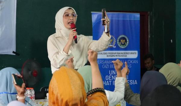 Arzeti Bilbina dan Badan Gizi Nasional Dorong Program Makan Bergizi Gratis di Surabaya