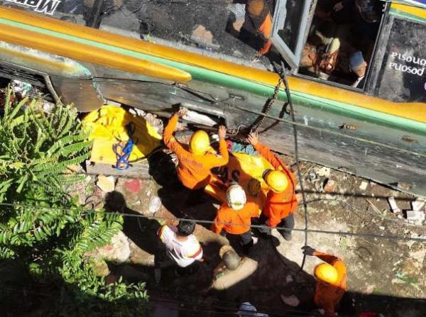 Kronologi Lengkap Bus ALS Terguling 12 Orang Tewas di Padang Panjang