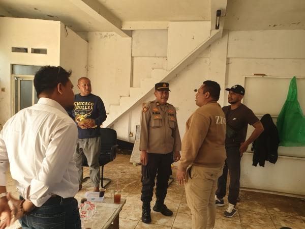 Polisi Bubarkan Puluhan Preman yang Datangi Lahan dan Ruko Milik Dedengkot Ormas di Ciputat
