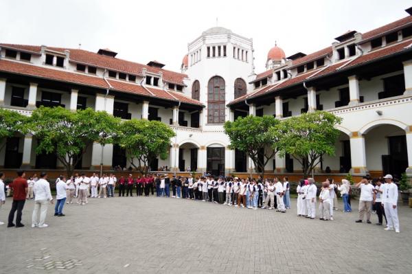Hardiknas 2025, Guru Gratis Masuk Wisata Lawang Sewu dan Museum KA Ambarawa