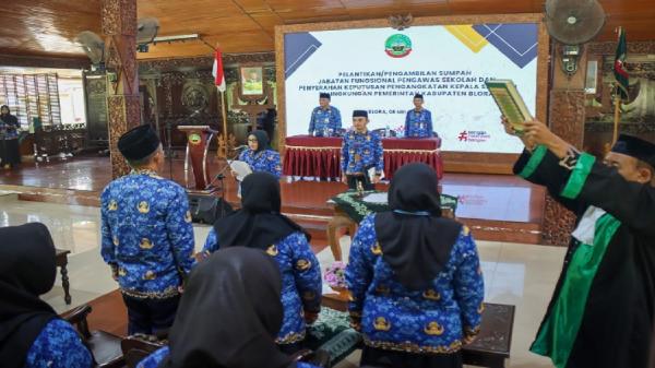Pemkab Blora Lantik Pengawas dan Kepala Sekolah, Dorong Pendidikan Berkualitas