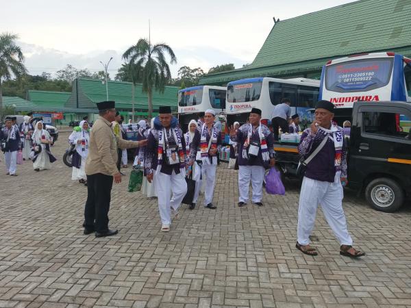 279 Calon Jemaah Haji Asal Kapuas Tiba di Embarkasi Banjarmasin