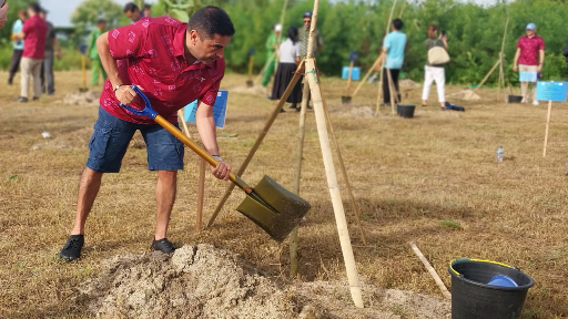 38 Delegasi Indonesia Gastrodiplomacy Series Aksi Penanaman Pohon di Mandalika