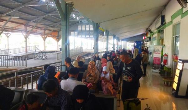 Libur Panjang Waisak 2025, 1.545 Penumpang Gunakan Kereta Api di Stasiun Bojonegoro
