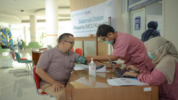 UMS Berikan Layanan Kesehatan Medical Check Up untuk Karyawan