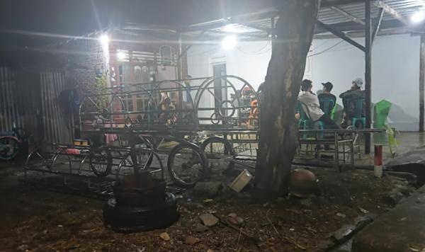 Tiga Keranda Disiapkan untuk Korban Kecelakaan Satu Keluarga di Bojonegoro