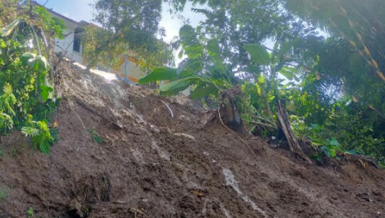 Lembang Dikepung Bencana Alam, Belasan Desa Dilanda Longsor 124 Jiwa Mengungsi