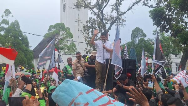 Temui Pendemo Ojol, Bobby Nasution Janji Pelajari Regulasi hingga Desak Aplikator Tanggung BPJS