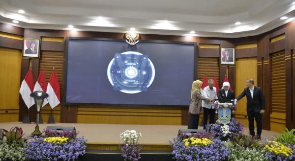 Pemprov Jatim Luncurkan SENOPATI, Aplikasi AI Canggih untuk SPMB 2025, Ini Kelebihannya