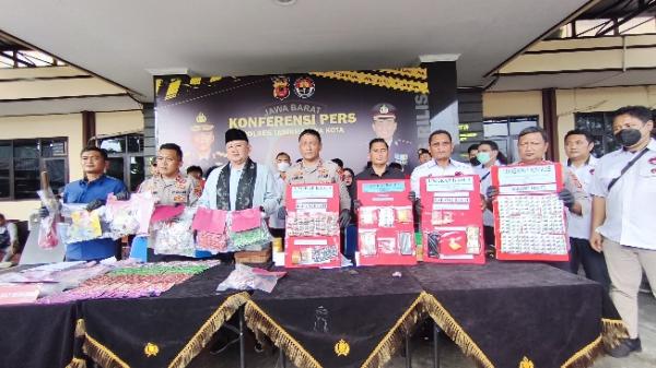 Polres Tasikmalaya Kota Ringkus 7 Pengedar Obat Terlarang, Ribuan Butir Diamankan