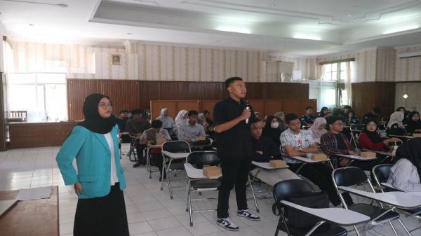 Prodi PPKn UMS Gelar Seminar Retorika dan Dialektika, Dorong Mahasiswa Kuasai Panggung