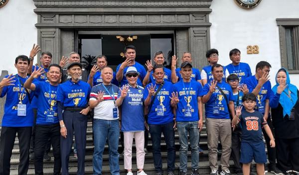 Kunci Kejayaan Persib Musim Ini Menurut Dua Sosok Legendaris