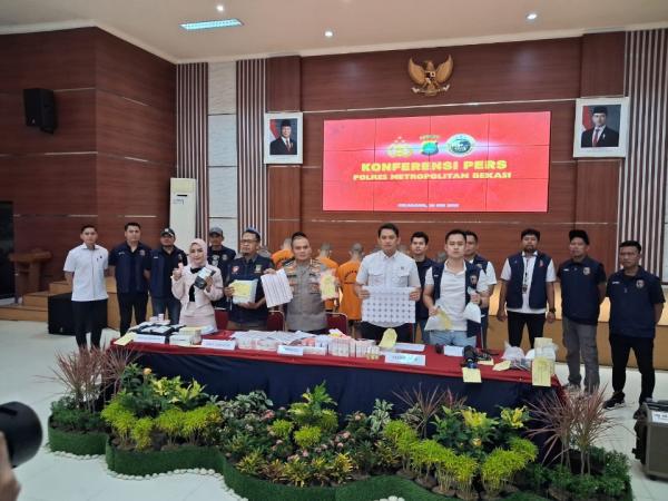 Sindikat Skincare Palsu GlowGlowing di Babelan Bekasi, Raup Omzet Rp1,2 Miliar