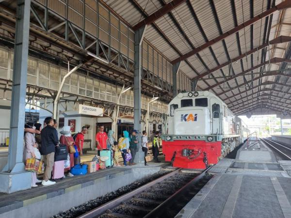Libur Panjang Ahkir Mei, KAI Daop 6 Tambah Jam Perjalanan, Sediakan 83 Ribu Kursi