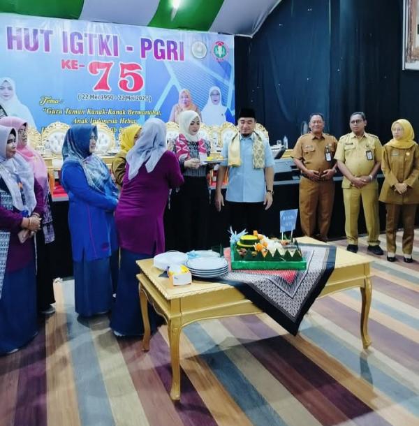 Robinsar Dorong Penguatan PAUD di Cilegon dalam HUT ke-75 IGTKI-PGRI