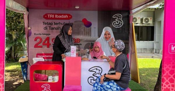 Indosat Fasilitasi Komunikasi Ribuan Jemaah Haji di Embarkasi Surabaya