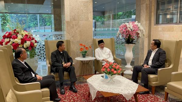 Menag dan HKBP Bersatu: Serukan Penutupan TPL dan Aquafarm Demi Kelestarian Danau Toba