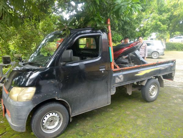Kecelakaan Mengerikan di Jombang, Bocah 9 Tahun Tewas Tabrak Holo Besi Dimuat Pikap