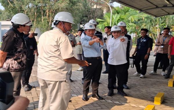 Tinjau IPAL Komunal MM2100 Bekasi, Menteri LH Hanif Dorong Pengawasan Lingkungan Lebih Ketat