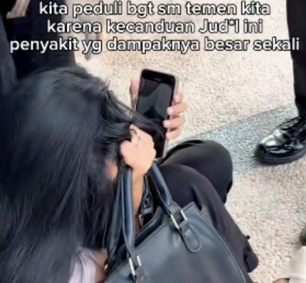Viral! Wanita Ini Kecanduan Judol dan Bergaya Hedon, Ngamuk saat Dibawa ke RSJ