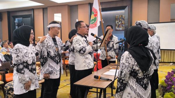 Cecep Susilawan Nahkodai PGRI Kota Tasikmalaya Periode 2025â2030