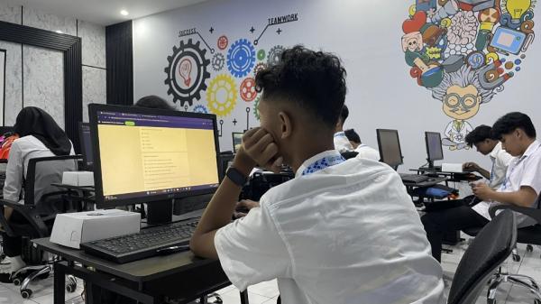 Ingin Cetak Lulusan Siap Kerja dan Berwirausaha, Jatim Genjot Pelatihan Vokasi untuk Siswa