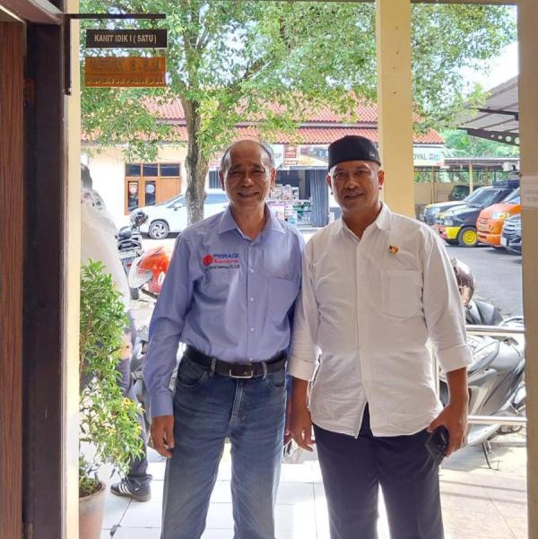 Didampingi Kuasa Hukum, Sudiyo dan Anak Korban Penganiayaan Penuhi Panggilan Polres Batang