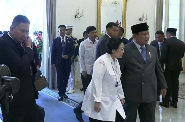 Momen Akrab Prabowo dan Megawati Ngobrol Berdua Usai Upacara Hari Lahir Pancasila