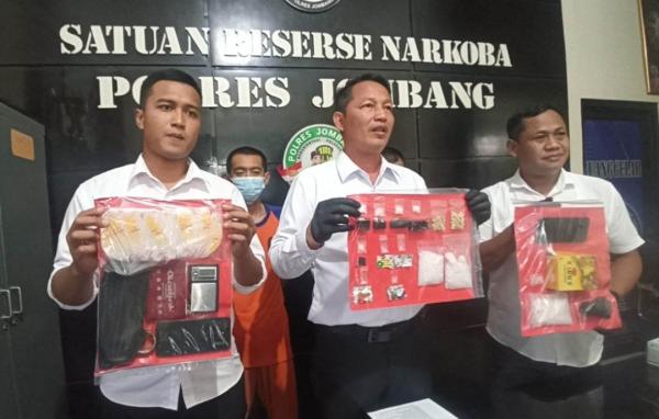 Dua Pengedar Narkoba Kelas Kakap di Jombang Ditangkap Polisi, 2 Ons Sabu dan Ekstasi Disita