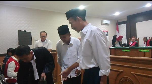 Emosi Memuncak, Dua Pria Mengamuk Bersenjata Tajam di Balongbendo Sidoarjo